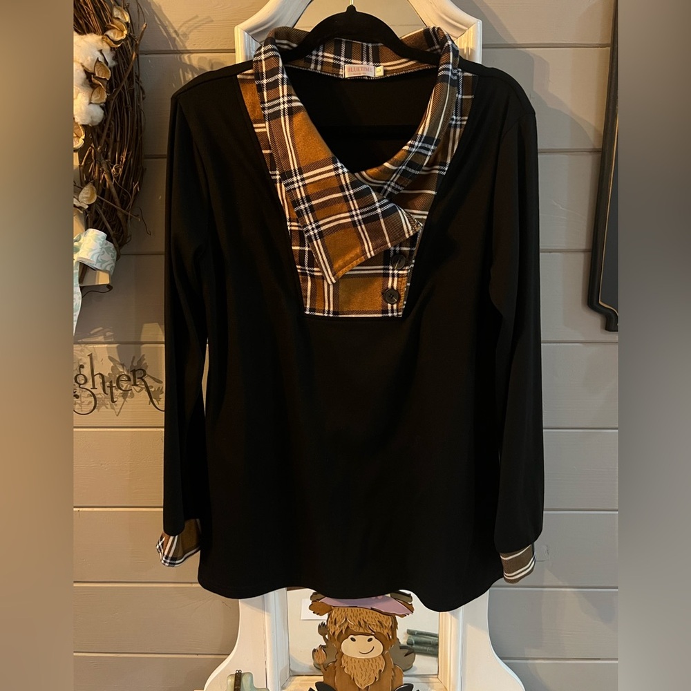 Black Plaid Collar Women's Blouse
